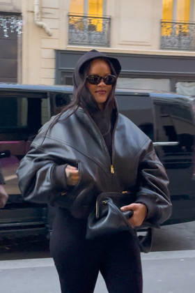 Rihanna went shopping at Galeries Lafayette in Paris on April 6, 2026 Rihanna went shopping at Galeries Lafayette in Paris on April 6, 2026 Paris France Copyright: xAgencex xBestimagexAgencex xBestimagex