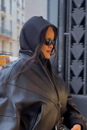 Entertainment Bilder des Tages #2 Rihanna went shopping at Galeries Lafayette in Paris on April 6, 2026 Rihanna went shopping at Galeries Lafayette in Paris on April 6, 2026 Paris France Copyright: xAgencex xBestimagexAgencex xBestimagex