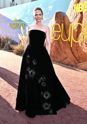 ˜Euphoria™ S3 Los Angeles Premiere Jennifer Morrison arriving to the season 3 Euphoria Los Angeles premiere held at the TCL Chinese Theatre on April 07, 2026 in Hollywood, CA. Hollywood TCL Chinese Theatre California USA Copyright: xLisaxOConnorx xAFF-USA.comx