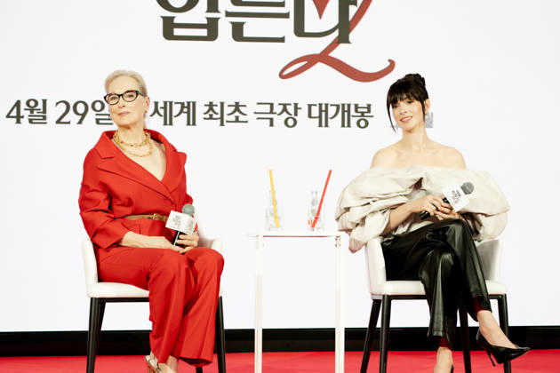 The Devil Wears Prada 2 press conference in Seoul SEOUL, SOUTH KOREA - APRIL 08: Meryl Streep(L) and Anne Hathaway(R) during a press conference for the movie The Devil Wears Prada 2 at Four Seasons Hotel on April 08, 2026 in Seoul, South Korea. Hwawon Lee Anadolu Seoul South Korea. Editorial use only. Please get in touch for any other usage. Copyright: x2026xAnadoluxHwawonxLeex