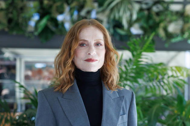 News - Photocall - La donna piu ricca del mondo Isabelle Huppert attends the photocall for the movie La donna piu ricca del mondo on April 08, 2026 at Sofitel Hotel Villa Borghese, Rome, Italy Rome Sofitel Hotel Villa Borghese Italy Copyright: xEmanuelaxVertollix xLiveMediax LPN_2379129