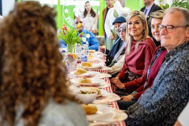 Queen Maxima visits the Amsterdam North community center. Amsterdam, the Netherlands. 08 Apr 2026 Queen Maxima visits De Bol community center. This community center receives support from the Oranjefonds, of which the queen is patroness of. Amsterdam The Netherlands Copyright: xMischaxSchoemakerx