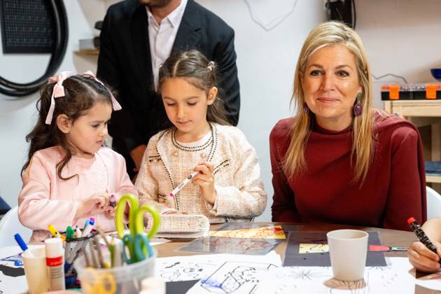 Queen Maxima visits the Amsterdam North community center. Amsterdam, the Netherlands. 08 Apr 2026 Queen Maxima visits De Bol community center. This community center receives support from the Oranjefonds, of which the queen is patroness of. Amsterdam The Netherlands Copyright: xMischaxSchoemakerx