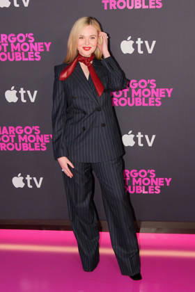 NEW YORK, NEW YORK - APRIL 08: Elle Fanning at Apple s Margo s Got Money Troubles premiere at Regal Union Square on April 08, 2026 in New York City.. Credit: Chris Gonzalez USA - ZUMAa123 20260408_zaa_a123_343 Copyright: xAdMediax