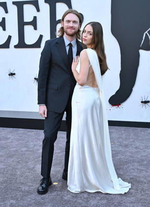 ˜Beef™ season 2 World Premiere Finneas O Connell and Claudia Sulewski arriving to ˜Beef™ season 2 World Premiere at Egyptian Theatre on April 08, 2026 in Hollywood, CA. Hollywood Egyptian Theatre California USA Copyright: xLISAxOConnor AFF-USA.comx