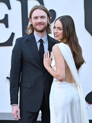 ˜Beef™ season 2 World Premiere Finneas O Connell and Claudia Sulewski arriving to ˜Beef™ season 2 World Premiere at Egyptian Theatre on April 08, 2026 in Hollywood, CA. Hollywood Egyptian Theatre California USA Copyright: xLISAxOConnor AFF-USA.comx