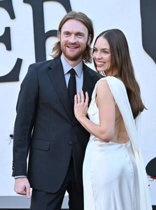 ˜Beef™ season 2 World Premiere Finneas O Connell and Claudia Sulewski arriving to ˜Beef™ season 2 World Premiere at Egyptian Theatre on April 08, 2026 in Hollywood, CA. Hollywood Egyptian Theatre California USA Copyright: xLISAxOConnor AFF-USA.comx