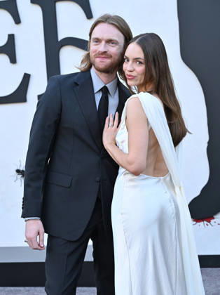 ˜Beef™ season 2 World Premiere Finneas O Connell and Claudia Sulewski arriving to ˜Beef™ season 2 World Premiere at Egyptian Theatre on April 08, 2026 in Hollywood, CA. Hollywood Egyptian Theatre California USA Copyright: xLISAxOConnor AFF-USA.comx