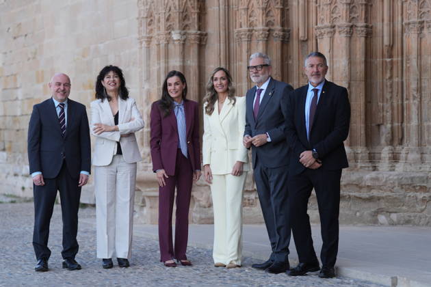 Queen Letizia meets with the Associació de Dones Empresàries Queen Letizia, accompanied by the president of the Association, Laia Rogel 3d , the Minister of Equality, Ana Redondo 2i , the delegate of the Government in Catalonia, Carlos Prieto i , the mayor of Lleida, Felix Larrosa 2d , and the Minister of Enterprise, Miquel Sàmper d , meets with the Associació de Dones Empresàries de Lleida, a 9 de abril de 2026, en Lleida, Catalunya Espana The meeting, held in the Seu Vella de Lleida and behind closed doors, is part of the acts of the 20th anniversary of the association and precedes the delivery of the XVI Premis Ap Lleida, which recognize the leadership and career of businesswomen and professionals in the territory 09 APRIL 2026 Lleida, Copyright: xDavidxZorrakinox 7425257