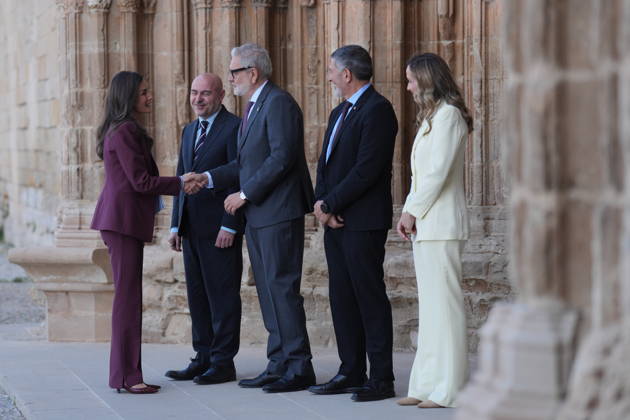 Queen Letizia meets with the Associació de Dones Empresàries Queen Letizia i , accompanied by the president of the Association, Laia Rogel d , the delegate of the Government in Catalonia, Carlos Prieto 2i , the mayor of Lleida, Félix Larrosa c , and the Minister of Enterprise, Miquel Sàmper 2d , meets with the Associació de Dones Empresàries de Lleida, on April 9, 2026, in Lleida, Catalunya Espana The meeting, held in the Seu Vella de Lleida and behind closed doors, is part of the 20th anniversary of the association and precedes the presentation of the XVI Premis Ap Lleida, which recognizes the leadership and career of businesswomen and professionals of the territory 09 APRIL 2026 Lleida, Catalunya Lleida, Catalunya Espana Copyright: xDavidxZorrakinox 7425497