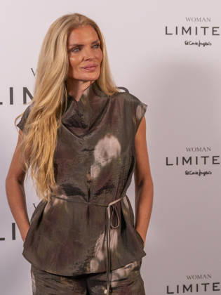 April 9, 2026, Madrid, Madrid, Spain: ESTHER CANADAS poses at the photocall during the presentation of the new Woman Limited El Corte Ingles campaign, 09 April 2026, in Madrid, Spain. Madrid Spain - ZUMAc312 20260409_zsp_c312_073 Copyright: xOscarxManuelxSanchezx