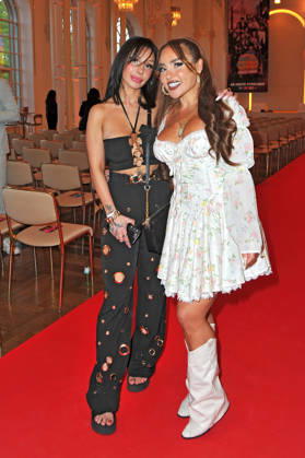 Kampf der RealityAllstars . Pinar Sevim und Laura Morante anläßlich des Kino-Preview Kampf der RealityAllstars am 08.04.2026 in Köln. 20260408MWI111282