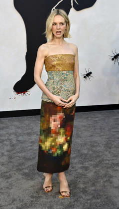 Cast member Carey Mulligan attends Netflix s dark comedy TV series Beef at the Egyptian Theatre in the Hollywood section of Los Angeles on Wednesday, April 8, 2026. Storyline: Road rage ensues after a parking-lot incident, resulting in a bitter feud between the two antagonists. The vendetta between them and the lengths they ll go to in order to wreak revenge on each other spirals out of control, jeopardizing everything and everyone in their lives. Quality Repeat LAP2026040903 JIMxRUYMEN