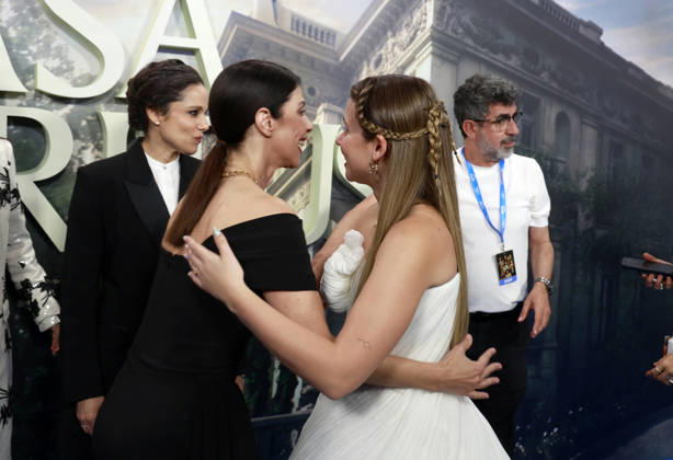 Premiere of the new series La casa de los espíritus Maribel Verdú and Nicole Wallace during the premiere of La casa de los espíritus, the new Amazon Prime series, on April 9, 2026, in Madrid Spain Based on the successful novel by Isabel Allende, La casa de los espíritus 09 APRIL 2026 Madrid Madrid Madrid Spain Copyright: xJosexVelascox 7427771