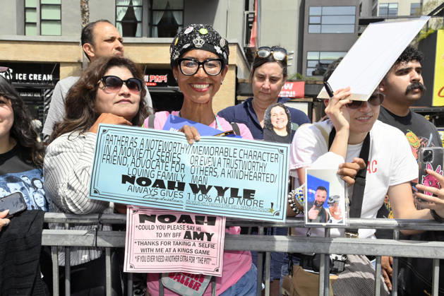 Fans come out in support of American actor, director and writer Noah Wyle during an unveiling ceremony honoring him with the 2,840th star on the Hollywood Walk of Fame in Los Angeles on Thursday, April 9, 2026. LAP20260409927 JIMxRUYMEN