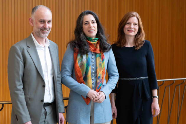 von links: Sebastian KOENIG, König, Manager WDR Sinfonieorchester, Marie JACQUOT, Musikerin, Chefdirigentin WDR Sinfonieorchester, Dr. Katrin VERNAU, Intendantin des WDR; Pressekonferenz anlaesslich der Vorstellung der neuen Chefdirigentin des WDR Sinfonieorchesters, beim WDR in Koeln am 10.04.2026,