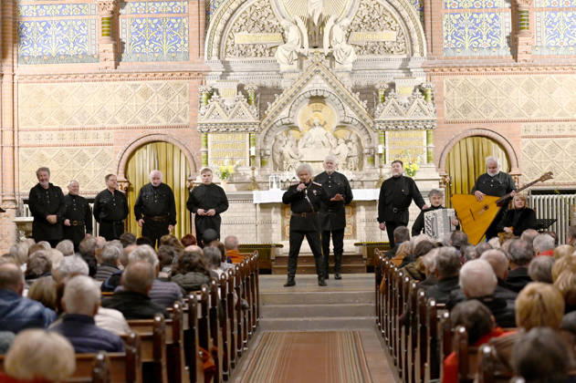 Peter Orloff & der Schwarzmeer Kosaken Chor live bei einem Konzert ihrer Abschiedstournee in der Lutherkirche. Görlitz, 09.04.2026