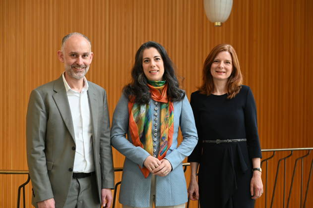 Manager des WDR Sinfonieorchester Sebastian König, Dirigentin Marie Jacquot wird Chefdirigentin des WDR Sinfonieorchesters und WDR Intendantin Katrin Vernau, l-r,