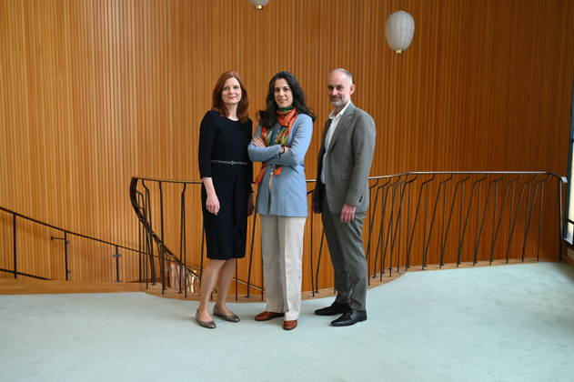 WDR Intendantin Katrin Vernau, l-r, und Dirigentin Marie Jacquot wird Chefdirigentin des WDR Sinfonieorchesters und Manager des WDR Sinfonieorchester Sebastian König