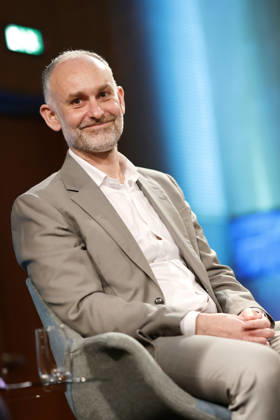 Manager Sebastian König, Manager des WDR-Sinfonieorchesters, bei dem Pressetermin anlässlich der Vorstellung der neuen Chefdirigentin des WDR-Sinfonieorchesters, im WDR-Funkhaus. Köln, 10.04.2026 NRW Deutschland Copyright: xChristophxHardtx
