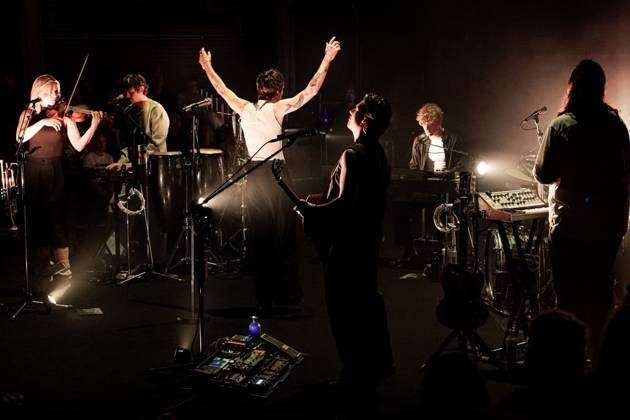 AMSTERDAM - Son Mieux during a performance at De Wester. The Hague-based band is playing four shows in 24 hours, in honor of the new album 24 Hours. RAMON VAN FLYMEN ANP netherlands out - belgium out Copyright: xx x555474761x originalFilename: 555474761