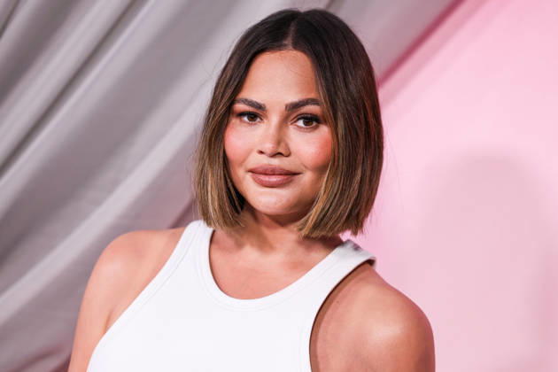 Fashion Trust U.S. Awards 2026 LOS ANGELES, CALIFORNIA, USA - APRIL 07: Chrissy Teigen wearing Balenciaga SS26 RTW arrives at the Fashion Trust U.S. Awards 2026 In Partnership With Google held at nya studios WEST on April 7, 2026 in Los Angeles, California, United States., Credit:Chad Salvador Avalon United States, California, Los Angeles, nya studios WEST  Copyright: xChadxSalvadorx xAvalonx 1089976998