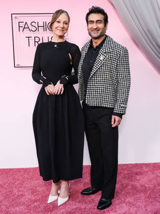 Fashion Trust U.S. Awards 2026 LOS ANGELES, CALIFORNIA, USA - APRIL 07: Emily V. Gordon and husband Kumail Nanjiani arrive at the Fashion Trust U.S. Awards 2026 In Partnership With Google held at nya studios WEST on April 7, 2026 in Los Angeles, California, United States., Credit:Chad Salvador Avalon United States, California, Los Angeles, nya studios WEST  Copyright: xChadxSalvadorx xAvalonx 1089978436