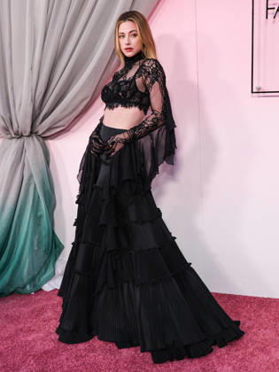 Fashion Trust U.S. Awards 2026 LOS ANGELES, CALIFORNIA, USA - APRIL 07: Lili Reinhart wearing Blumarine FW26 RTW with Mejuri earrings arrives at the Fashion Trust U.S. Awards 2026 In Partnership With Google held at nya studios WEST on April 7, 2026 in Los Angeles, California, United States., Credit:Chad Salvador Avalon United States, California, Los Angeles, nya studios WEST  Copyright: xChadxSalvadorx xAvalonx 1089978795