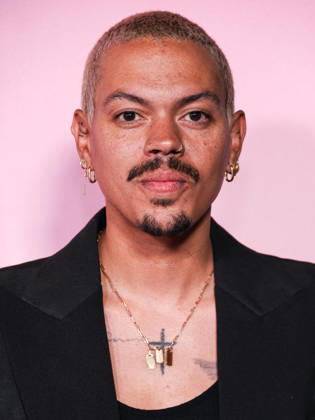 Fashion Trust U.S. Awards 2026 LOS ANGELES, CALIFORNIA, USA - APRIL 07: Evan Ross arrives at the Fashion Trust U.S. Awards 2026 In Partnership With Google held at nya studios WEST on April 7, 2026 in Los Angeles, California, United States., Credit:Chad Salvador Avalon United States, California, Los Angeles, nya studios WEST  Copyright: xChadxSalvadorx xAvalonx 1089979117