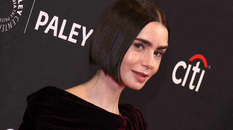 2026 PaleyFest LA - Emily in Paris Lily Collins , At 2026 PaleyFest LA - Netflix s Emily in Paris At The Dolby Theatre In Hollywood CA, USA on April 10 , 2026. Photo by Fati S ABACAPRESS.COM Hollywood CA United States Copyright: xFatixSadou ABACAPRESS.COMx