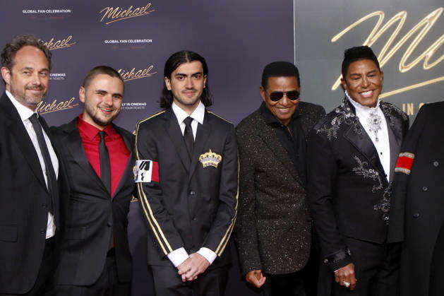 Michael , Weltpremiere auf dem Uber Platz, Berlin, 10.04.2026 Bigi Jackson (aka Blanket Jackson, Prince Michael Joseph Jackson, II), Prince Michael Jackson, Jackie Jackson und Jermaine Jackson bei der Weltpremiere des Kinofilms Michael auf dem Uber Platz in Berlin am 10.04.2026 Berlin Uber Platz Copyright: xAnitaxBuggex