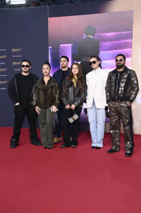 Asal Movafegh, Zah1de (Zahide Kayaci) und Yarem Kayaci mit Gästen bei der Premiere des Kinofilms Michael in der Uber Eats Music Hall. Berlin, 10.04.2026