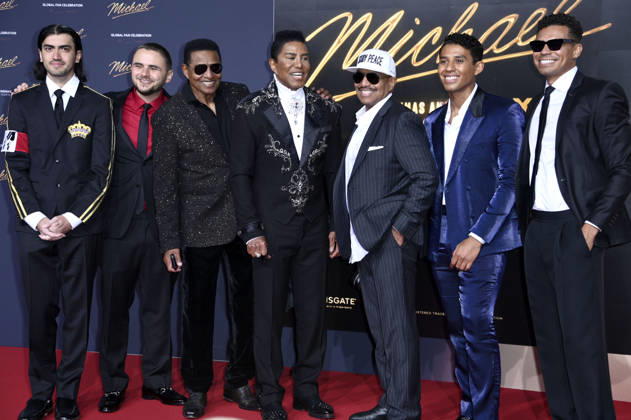 Bigi Jackson, Prince Jackson, Jackie Jackson, Jermaine Jackson, Marlon Jackson, Jermajesty Jackson und Randy Jackson Jr. bei der Premiere des Kinofilms Michael in der Uber Eats Music Hall. Berlin, 10.04.2026