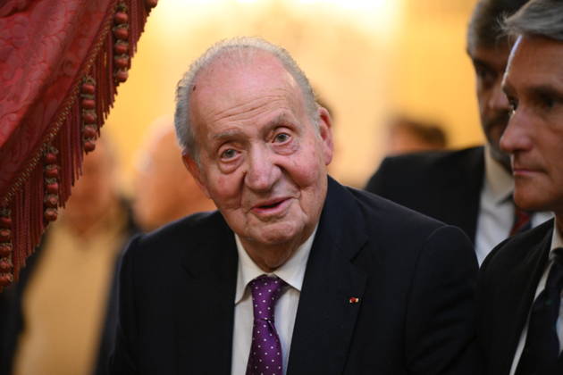 King Juan Carlos at event la 35eme Journee du Livre Politique - Paris King Juan Carlos pictured during a tribute to Former French Prime Minister Lionel Jospin by Pierre Moscovici at the event la 35eme Journee du Livre Politique ( 35th Political Book Day ) at the National Assembly in Paris, France on April 11 2026. Photo by Eliot Blondet ABACAPRESS.COM Paris France  Copyright: xBlondetxEliot ABACAx