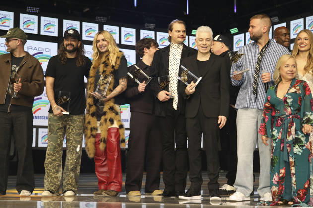 Preisträger und Laudatoren bei der Verleihung des 26. Radio Regenbogen Award 2026 in der Europa-Park Arena. Rust, 10.04.2026