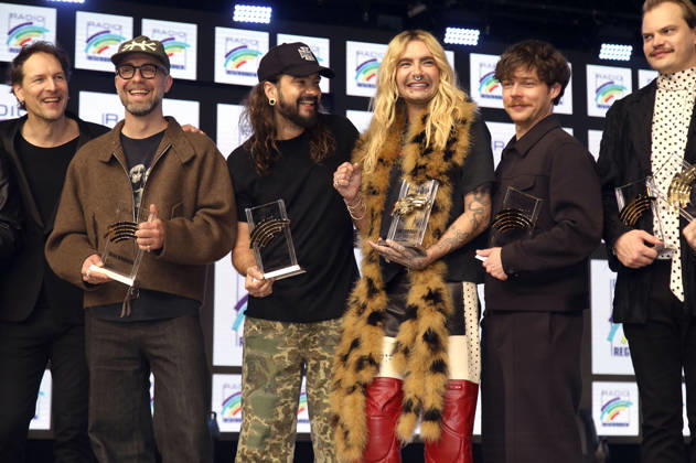 Preisträger und Laudatoren bei der Verleihung des 26. Radio Regenbogen Award 2026 in der Europa-Park Arena. Rust, 10.04.2026