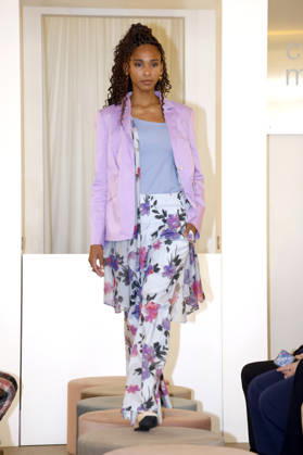 Debora Goulart bei der Anja Gockel Fashion Show Frisches für die Sinne im Showroom Paris 44 by Anja Gockel. Berlin, 10.04.2026
