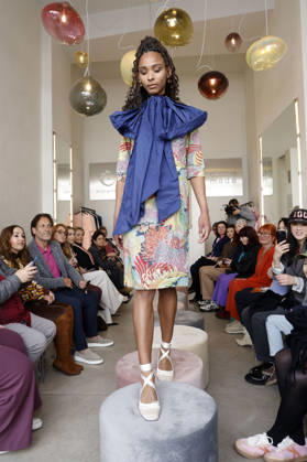 Debora Goulart bei der Anja Gockel Fashion Show Frisches für die Sinne im Showroom Paris 44 by Anja Gockel. Berlin, 10.04.2026