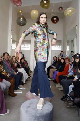 Lia Kemendi bei der Anja Gockel Fashion Show Frisches für die Sinne im Showroom Paris 44 by Anja Gockel. Berlin, 10.04.2026