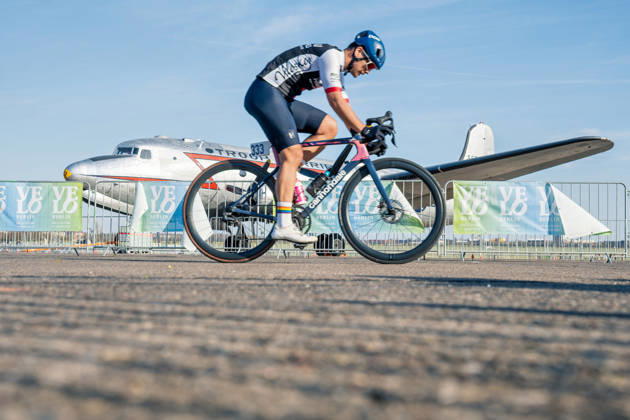 News Bilder des Tages Berlin,11.04.2026,VELOBerlin ist das Fahrradfestival auf dem ehemaligen Flughafen Tempelhof
