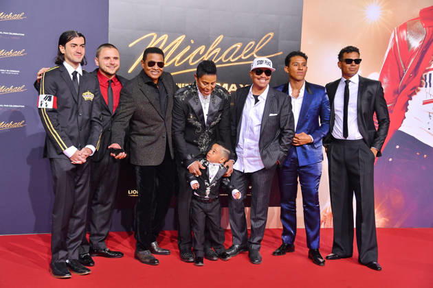 Bigi Jackson, Prince Jackson, Jackie Jackson, Jermaine Jackson, Marlon Jackson und Gäste bei der Internationalen Premiere im Rahmen der Global Fan Celebration zu MICHAEL in Berlin am 10.04.2026