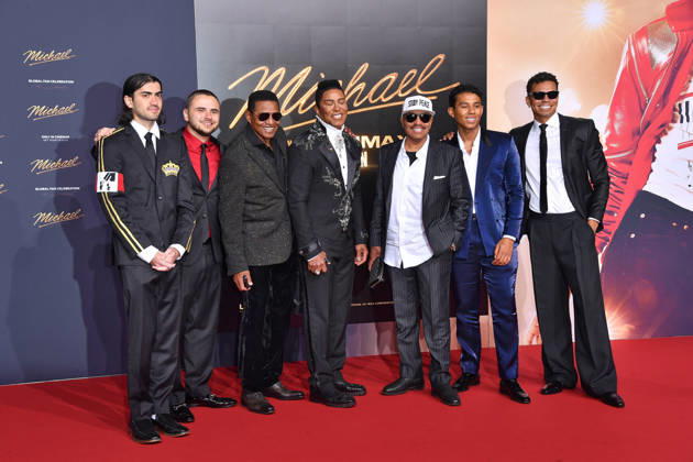 Bigi Jackson, Prince Jackson, Jackie Jackson, Jermaine Jackson, Marlon Jackson und Gäste bei der Internationalen Premiere im Rahmen der Global Fan Celebration zu MICHAEL in Berlin am 10.04.2026
