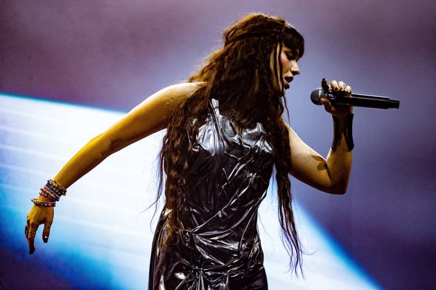 AMSTERDAM - Essyla (Belgium) performs at AFAS Live during Eurovision in Concert. During the concert, various participants perform their entries for the Song Contest. ANP PAUL BERGEN netherlands out - belgium out  Copyright: xx x555582757x originalFilename: 555582757.jpg