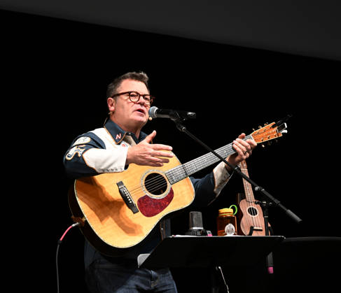 April 11, 2026, Virginia Beach, Virginia, USA: NICK OFFERMAN brings his Big Woodchuck Tour to the Sandler Center in Virginia Beach, Virginia on 10 April 2026. Photo . Ã‚ Virginia Beach USA  - ZUMAm90_ 20260411_zap_m90_023 Copyright: xJeffxMoorex