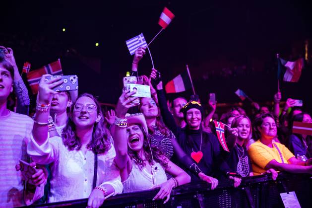 AMSTERDAM - Eurovision fans at AFAS Live during Eurovision in Concert. During the concert, various participants perform their entries for the Song Contest. ANP PAUL BERGEN netherlands out - belgium out  Copyright: xx x555590826x originalFilename: 555590826.jpg
