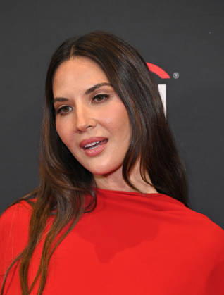 ˜Your Friends and Neighbors™ - 2026 PaleyFest LA Olivia Munn arriving to the panel for Your Friends and Neighbors during the 2026 PaleyFest LA held at the Dolby Theatre on April 11, 2026 in Hollywood, CA. Hollywood Dolby Theatre California USA Copyright: xLeexWattsx xAFF-USA.comx