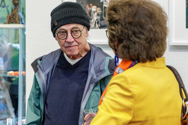 11.04.2026. Neuss. Kunstinitiative Wurzeln und Flügel e.V. Der Fotograf und Videokünstler Horst Wackerbarth präsentiert Arbeiten aus seiner Zeit als Modefotograf in den 1990ern. Neuss Kunstinitiative Wurzeln und Flügel e.V. Nordrhein-Westfalen Deutschland