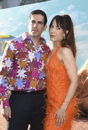 Eli Roth und Vittoria Buraschi bei der Premiere der dritten Staffel von HBOs Euphoria in Los Angeles, am 7. April 2026 im TCL Chinese Theatre in Hollywood, USA, Los Angeles, CA, USA, Hollywood, Kalifornien, USA Eli Roth and Vittoria Buraschi at the Los Angeles premiere of HBO s Euphoria Season 3 held at TCL Chinese Theatre in Hollywood, USA on April 7, 2026, Los Angeles, CA, USA, Hollywood, California, USA Copyright: imageBROKER Lumaimages.com ibltuj17311144
