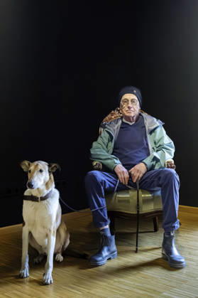 Horst Wackerbarth präsentiert Arbeiten aus seiner Zeit als Modefotograf in den 1990ern bei der Kunstinitiative Wurzeln und Flügel im Schloss Reuschenberg. Neuss, 11.04.2026