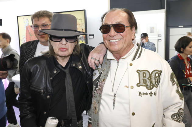 Christoph Walentowski, Udo Lindenberg und Heinrich Walentowski bei der Eröffnung der Ausstellung Keine Panik in Werl - Das Udo Lindenberg Universum in den Walentowski Galerien. Werl, 11.04.2026